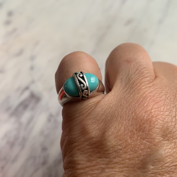 Sterling Silver Ring with Turquoise stone - size 6 - Picture 4 of 12